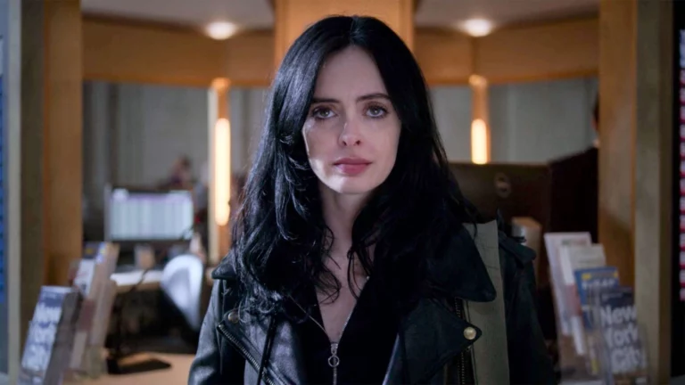 Daredevil actors reunite with Jessica Jones star Krysten Ritter, igniting speculation about an MCU comeback.
